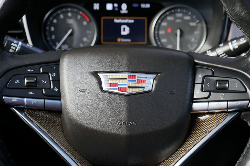 Used 2020 Cadillac XT6 Premium Luxury w/ Platinum Package image 25