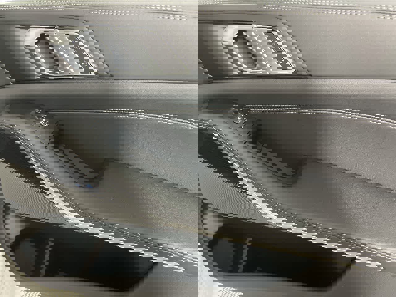 Certified 2024 BMW X5 xDrive40i w/ M Sport Package image 17