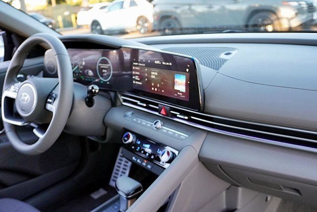 New 2026 Hyundai Elantra Sport FWD image 13