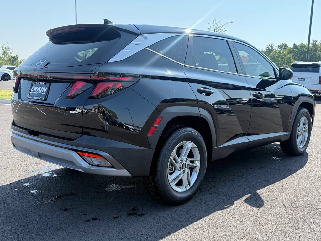 Certified 2025 Hyundai Tucson SE AWD/4WD image 5