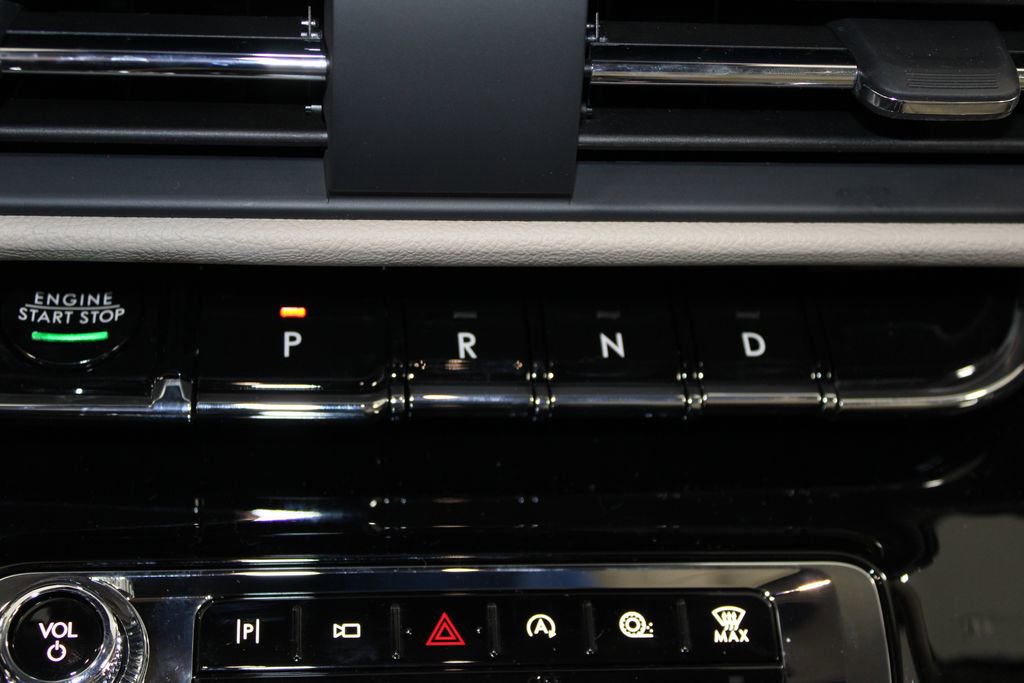 New 2026 Lincoln Corsair Premiere image 43