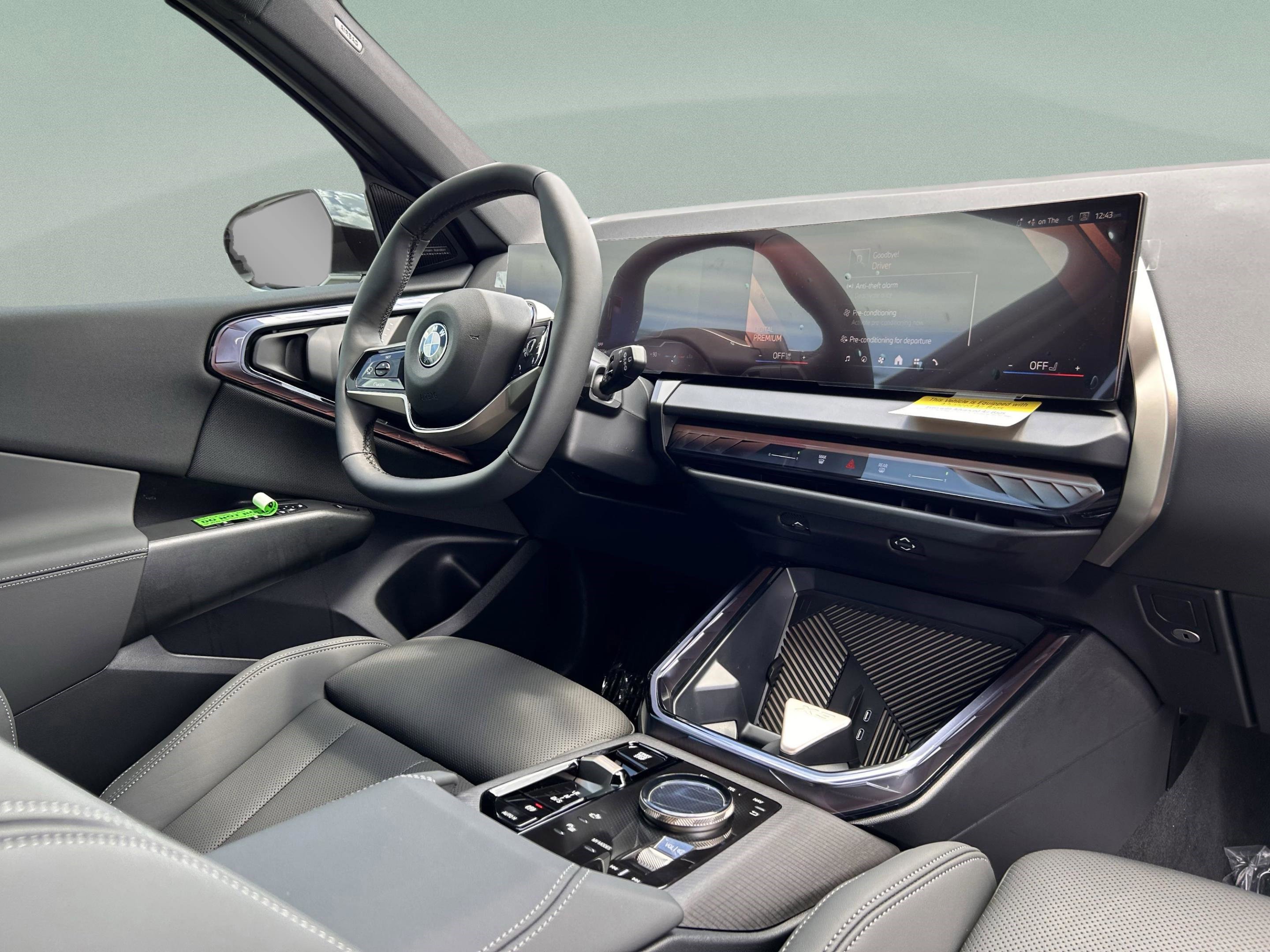 Used 2025 BMW X3 xDrive30i w/ Premium Package image 29