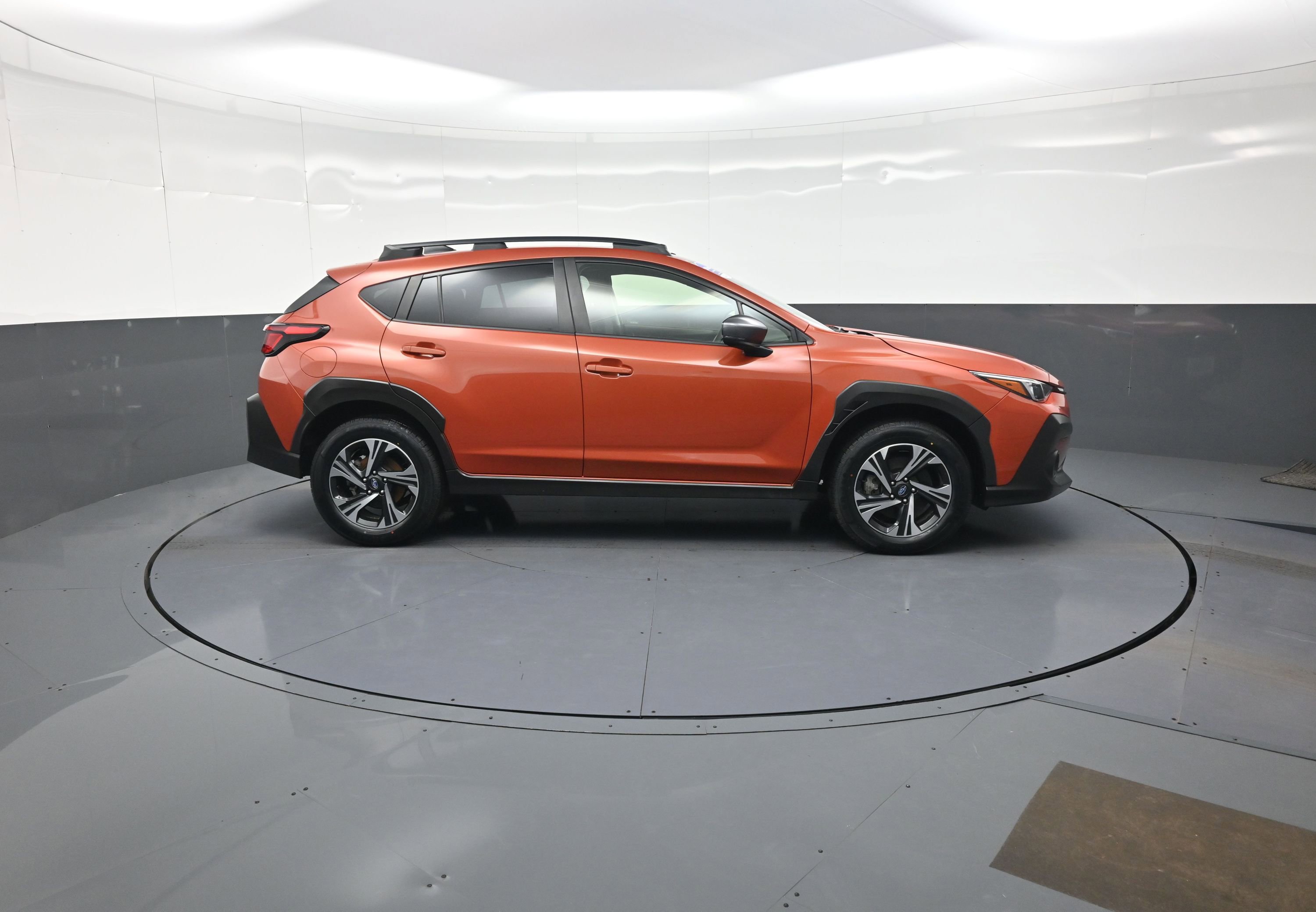 Used 2024 Subaru Crosstrek 2.0i Premium image 2