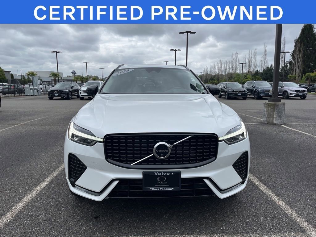 Used 2025 Volvo XC60 B5 Plus AWD/4WD image 7
