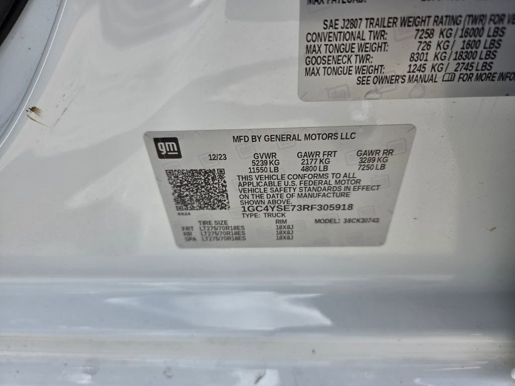 Used 2024 Chevrolet Silverado 3500 W/T image 23