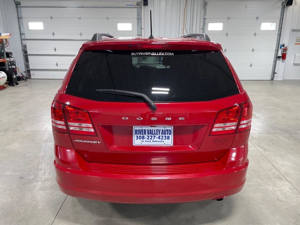 Used 2018 Dodge Journey SE w/ Blacktop Package FWD image 6
