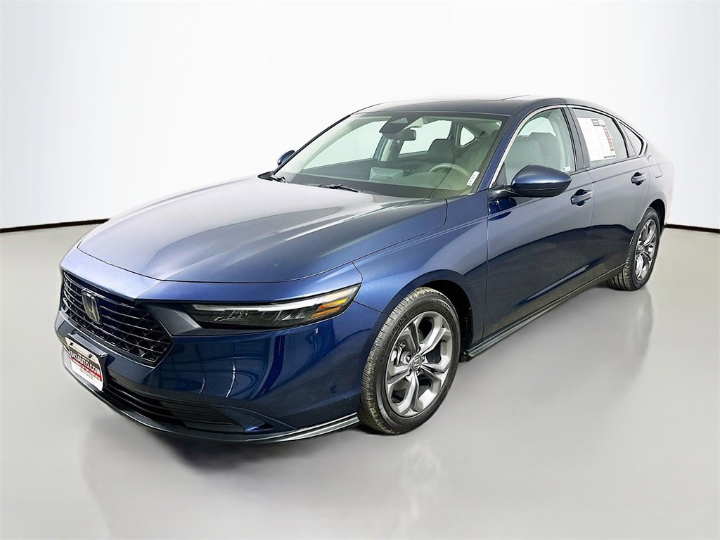 Used 2024 Honda Accord EX image 3