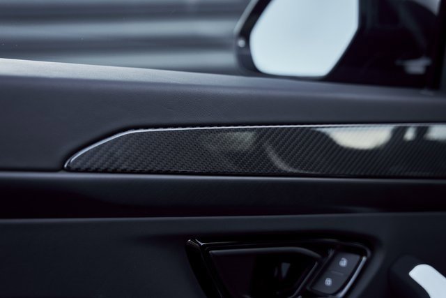 Used 2025 Lamborghini Urus SE image 33