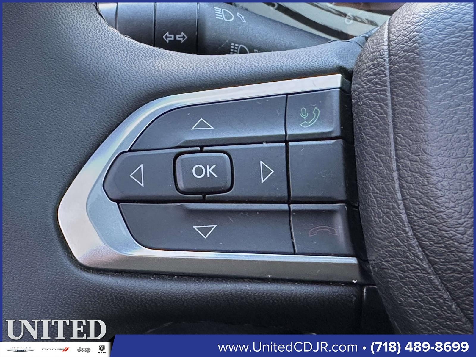 Used 2023 Jeep Compass Latitude w/ Sun and Sound Group image 24