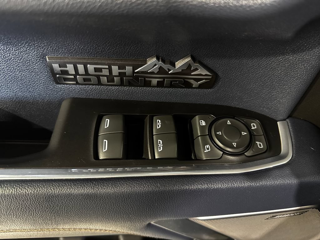 Used 2022 Chevrolet Silverado 1500 High Country w/ Z71 Off-Road Package AWD/4WD image 19