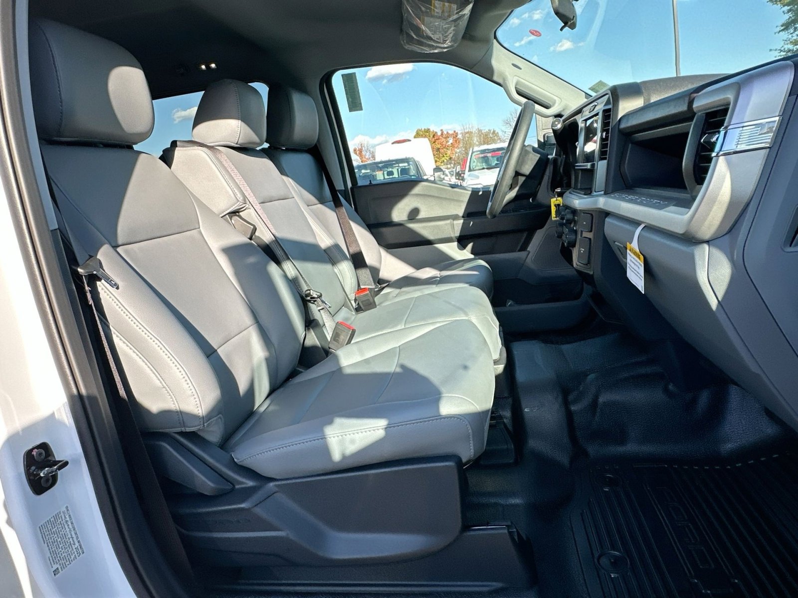 New 2026 Ford F550 4x4 Crew Cab Super Duty w/ XL Chrome Package image 38