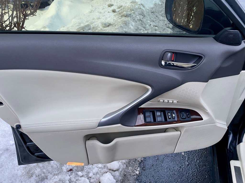 Used 2013 Lexus IS 350 AWD image 18