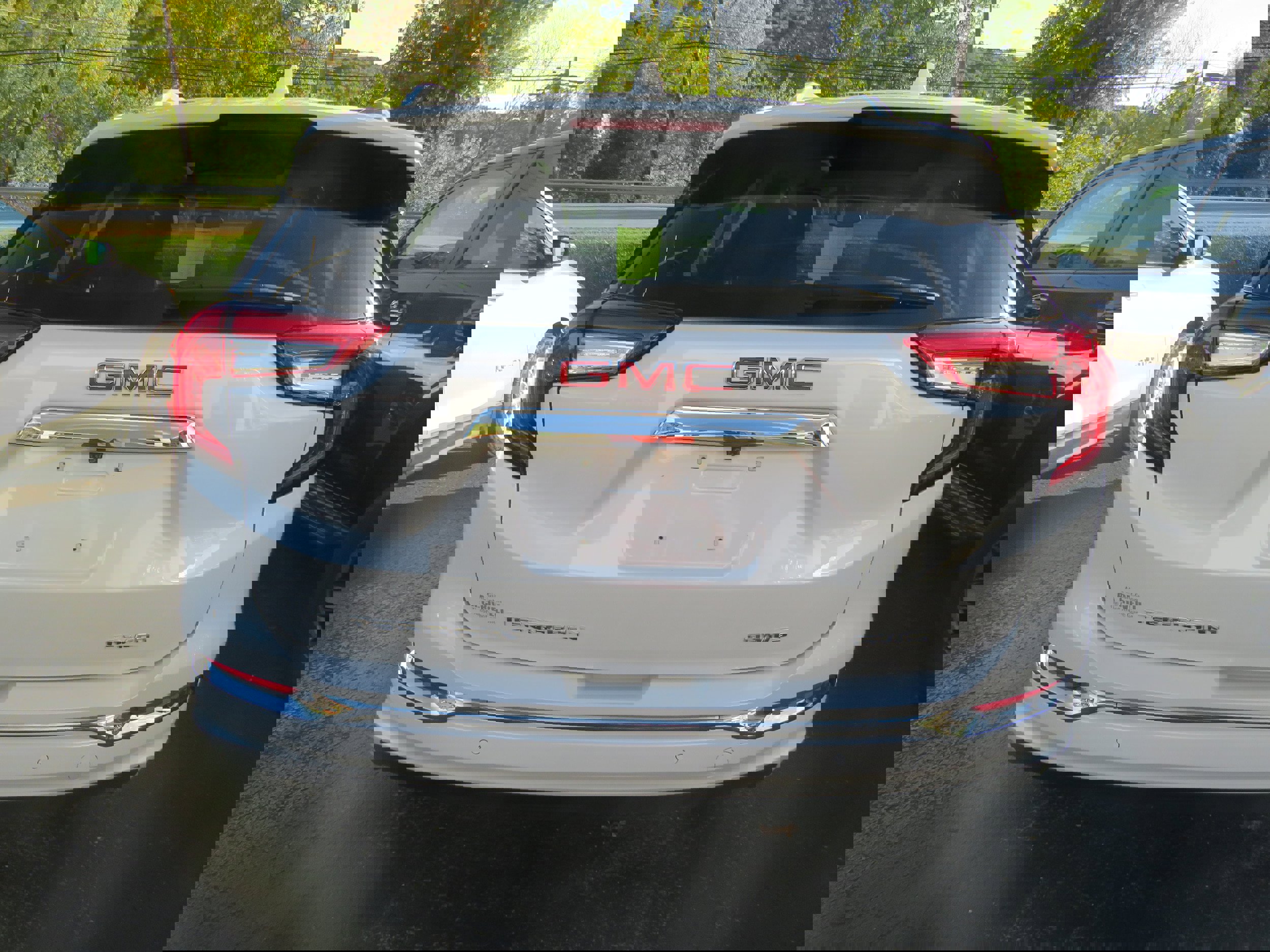 Used 2022 GMC Terrain Denali w/ Denali Premium Package video 5