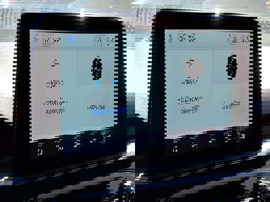 Used 2023 Ford Escape ST-Line w/ Cold Weather Package image 6