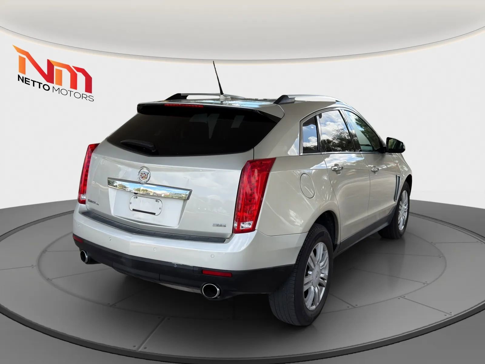 Used 2013 Cadillac SRX Luxury AWD/4WD image 5