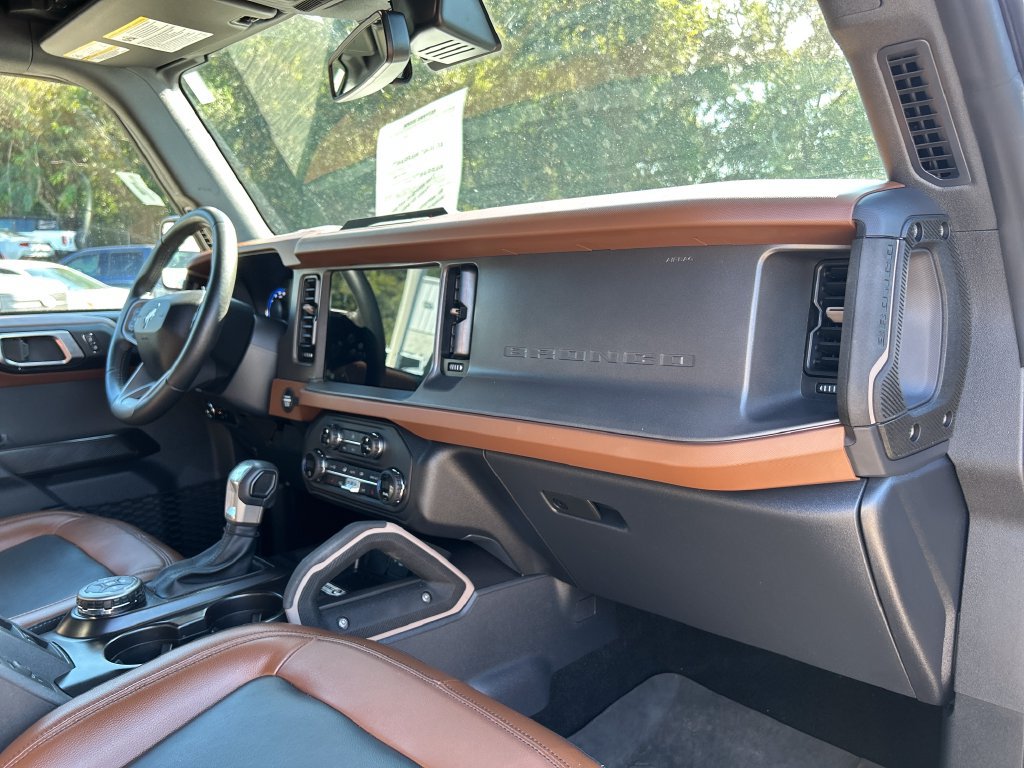 Certified 2024 Ford Bronco Outer Banks AWD/4WD image 16