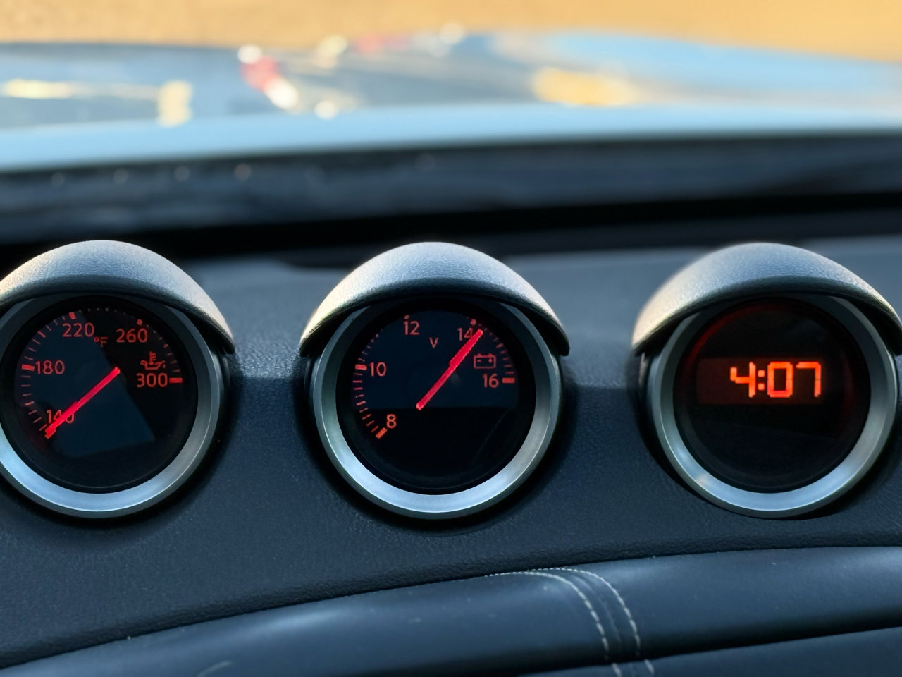 Used 2020 Nissan 370Z Coupe image 14