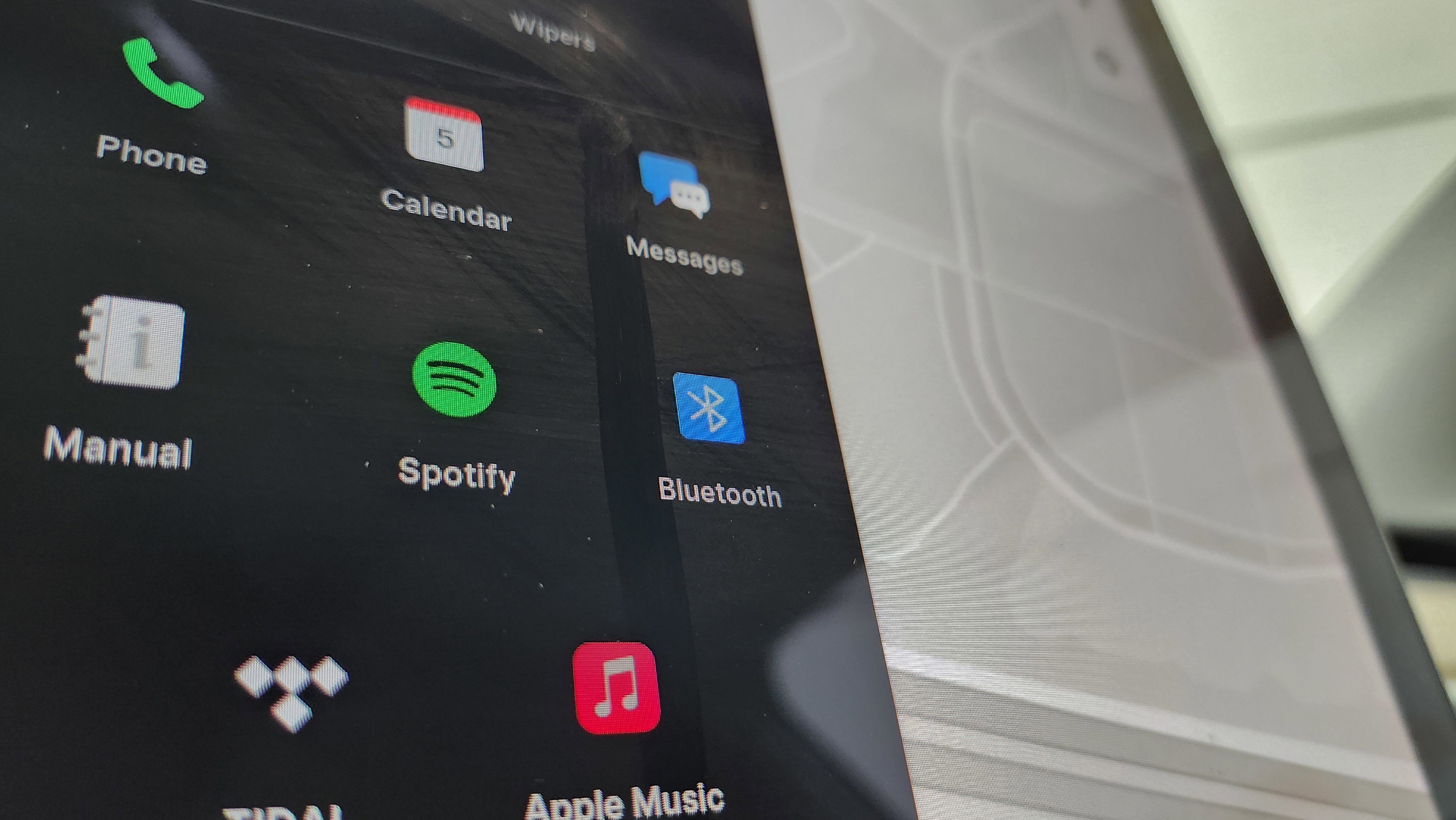 Used 2021 Tesla Model Y Long Range image 8