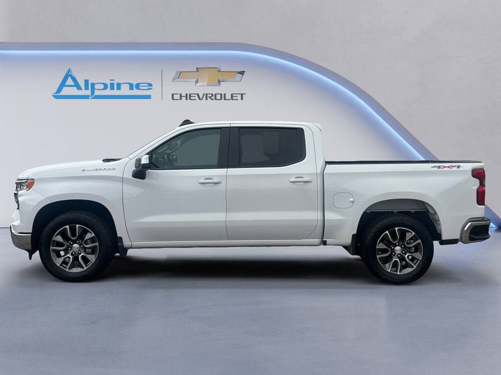 Used 2024 Chevrolet Silverado 1500 LT AWD/4WD image 2