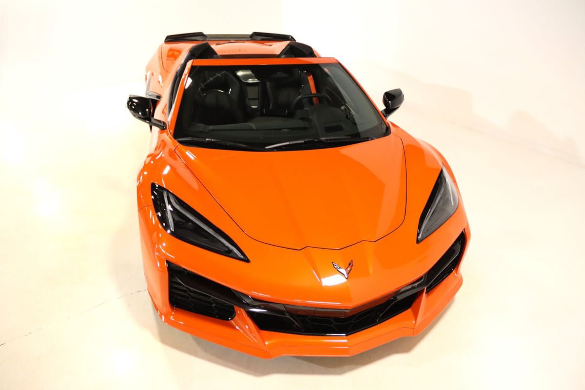 Used 2025 Chevrolet Corvette Z06 RWD image 30