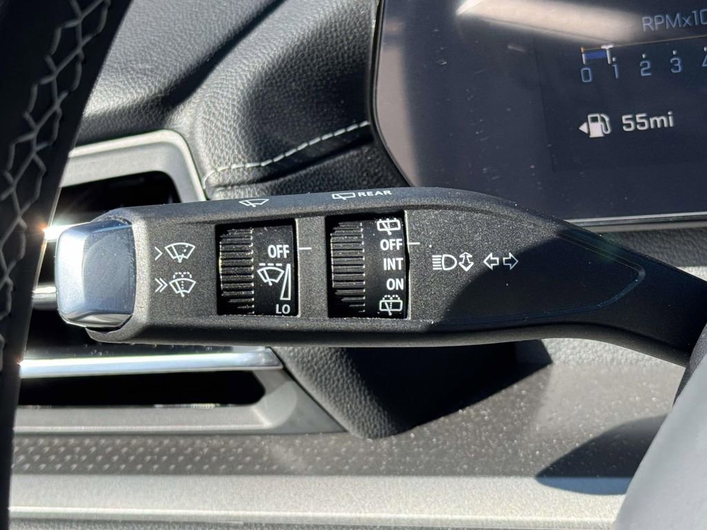 Used 2026 Chevrolet Traverse LT w/ Driver Confidence Package AWD/4WD image 21