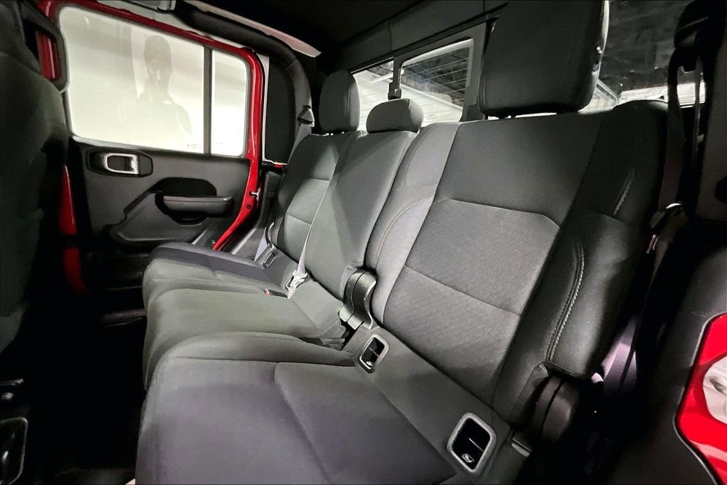 Used 2020 Jeep Gladiator Sport image 36