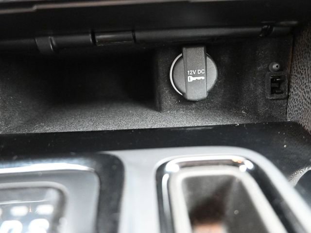 Used 2023 Chrysler 300 S image 4