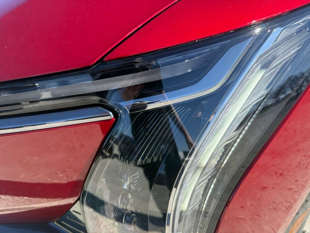 Certified 2025 Cadillac Optiq Sport 2 w/ LPO, Floor Liner Package image 9