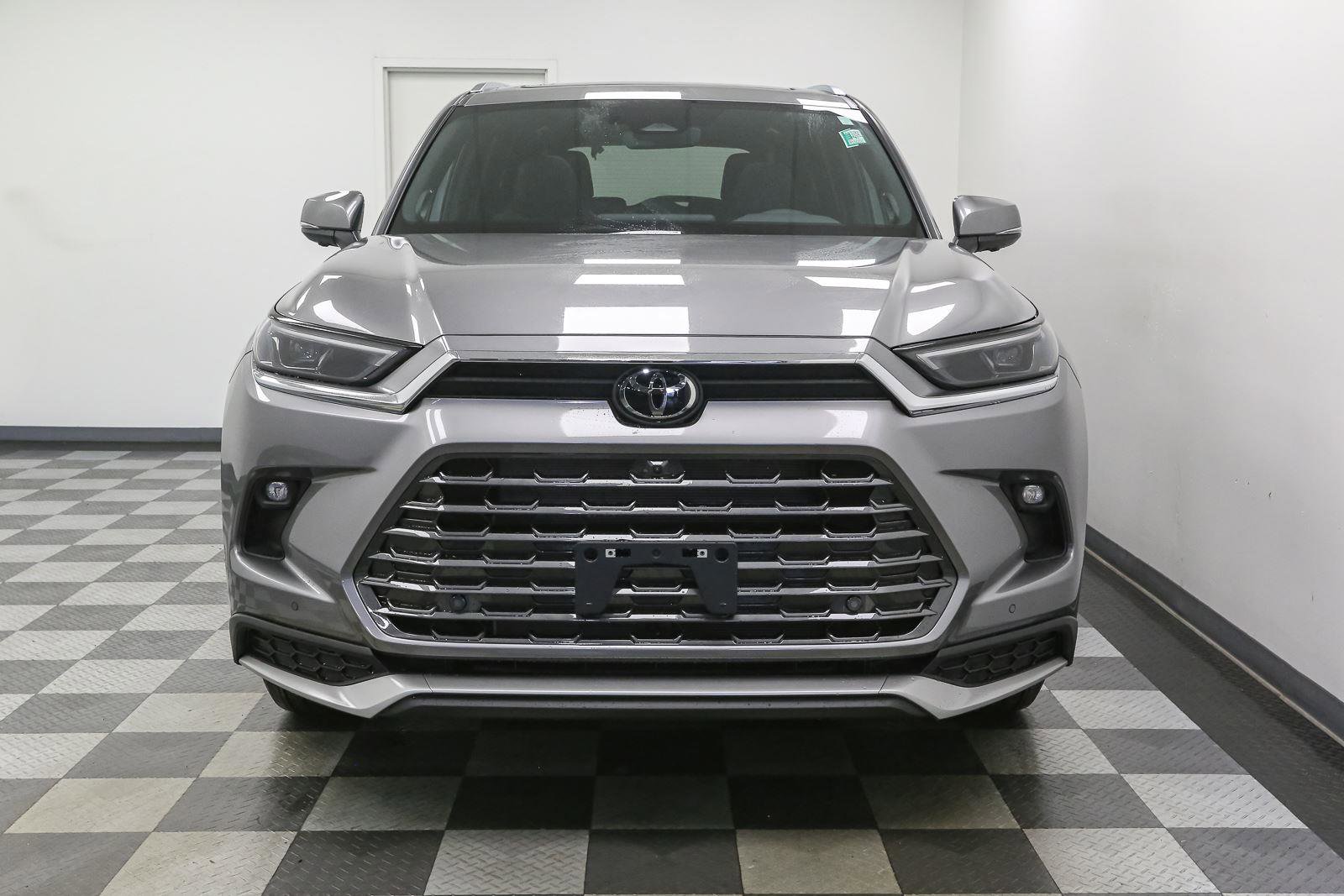 New 2026 Toyota Grand Highlander AWD Hybrid image 3