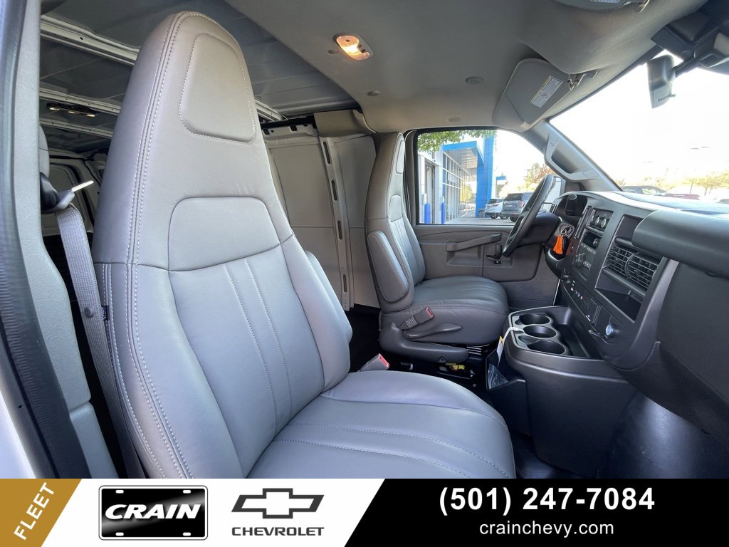 New 2025 Chevrolet Express 2500 image 27
