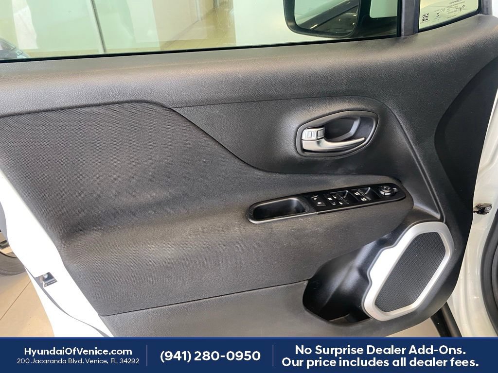 Used 2021 Jeep Renegade Latitude FWD image 48