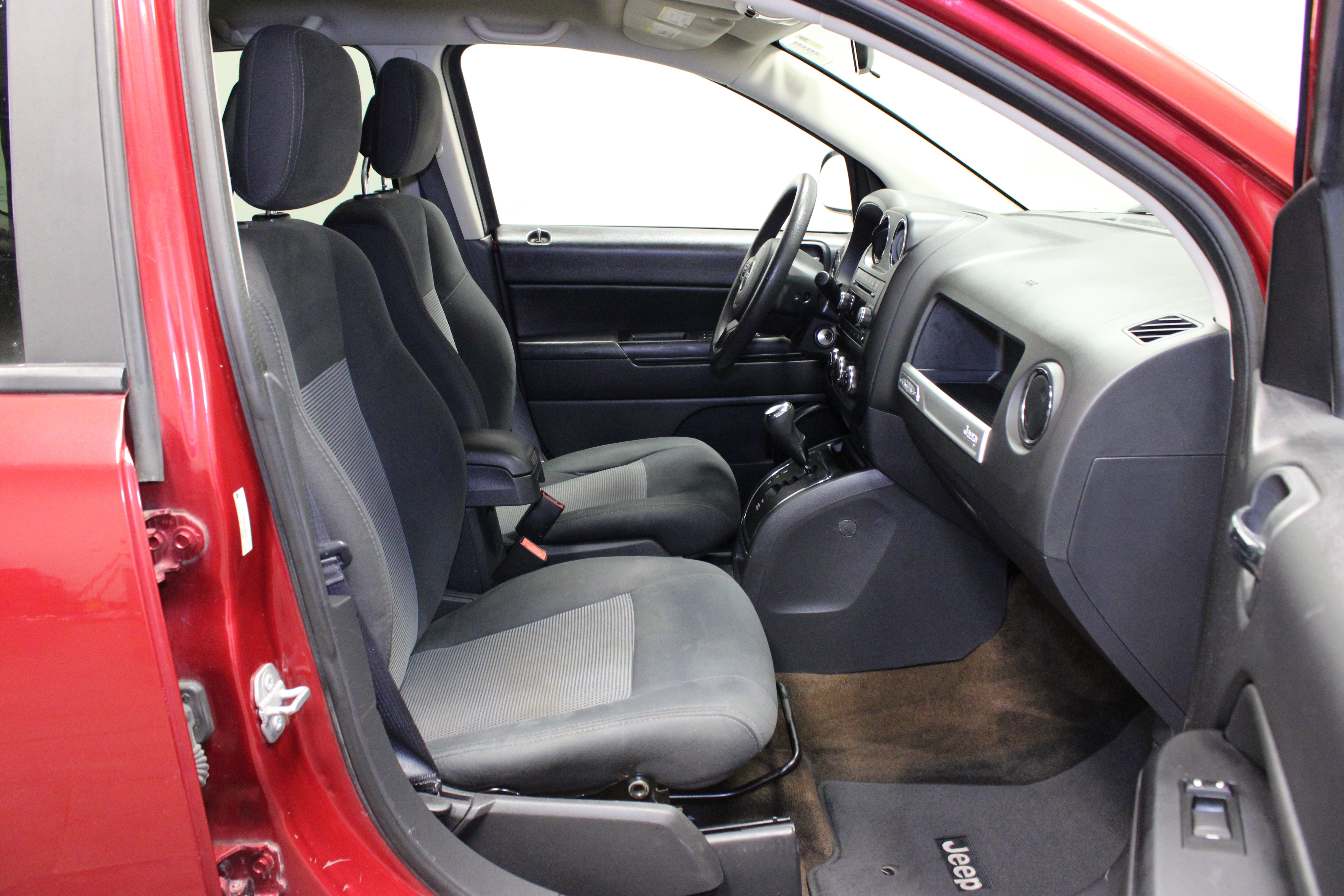 Used 2015 Jeep Compass Sport w/ Power Value Group AWD/4WD image 12