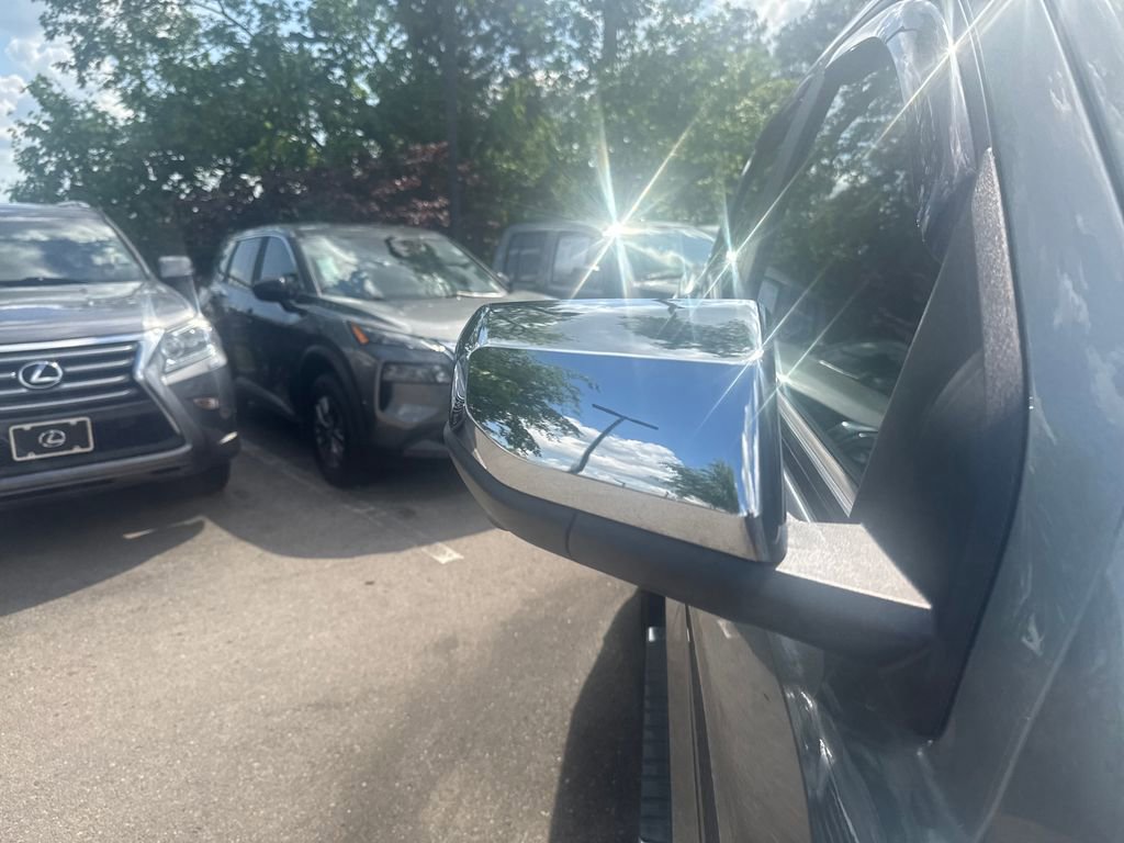 Used 2023 GMC Canyon Denali image 41