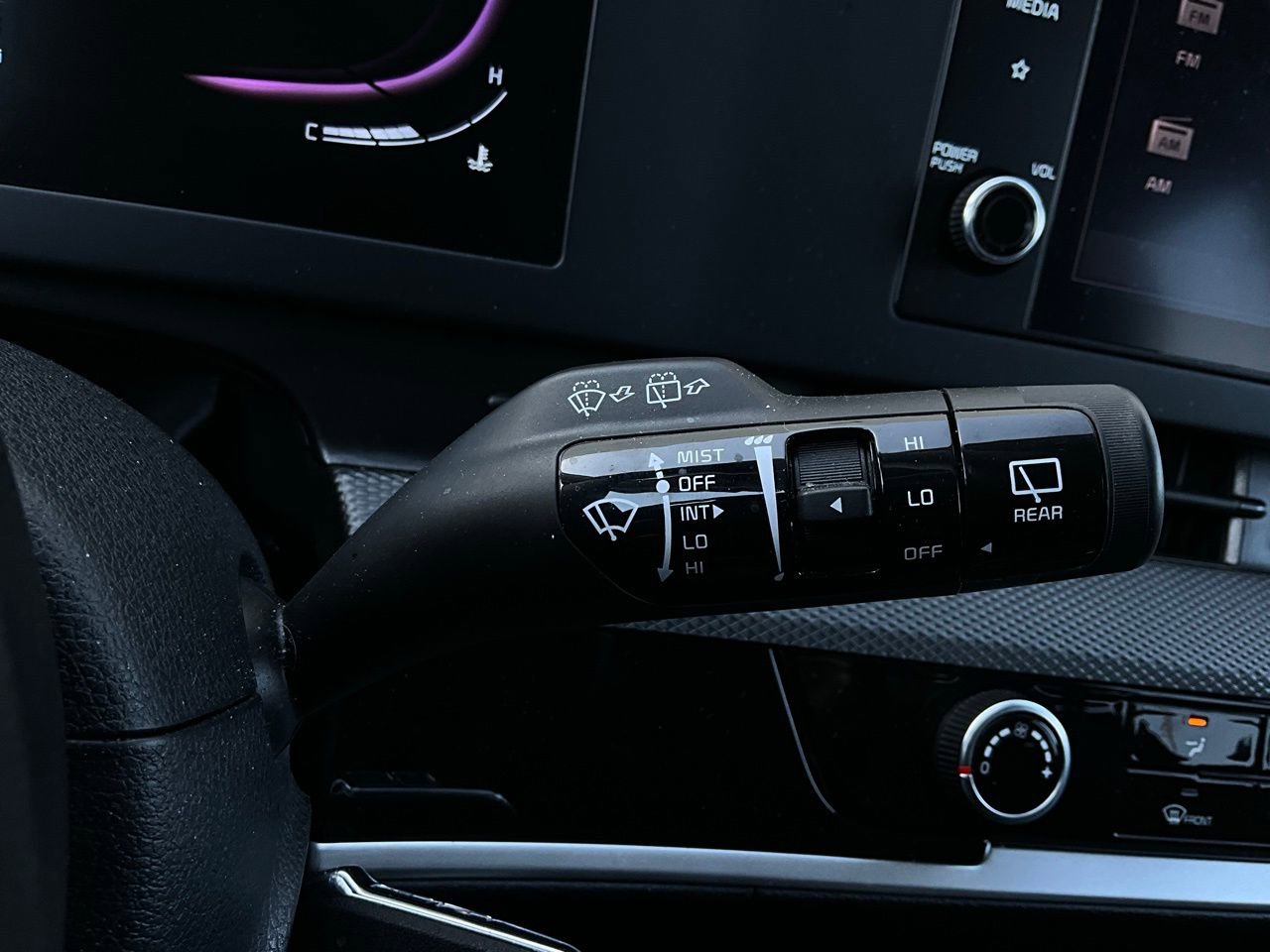 Used 2025 Kia Sportage LX image 34