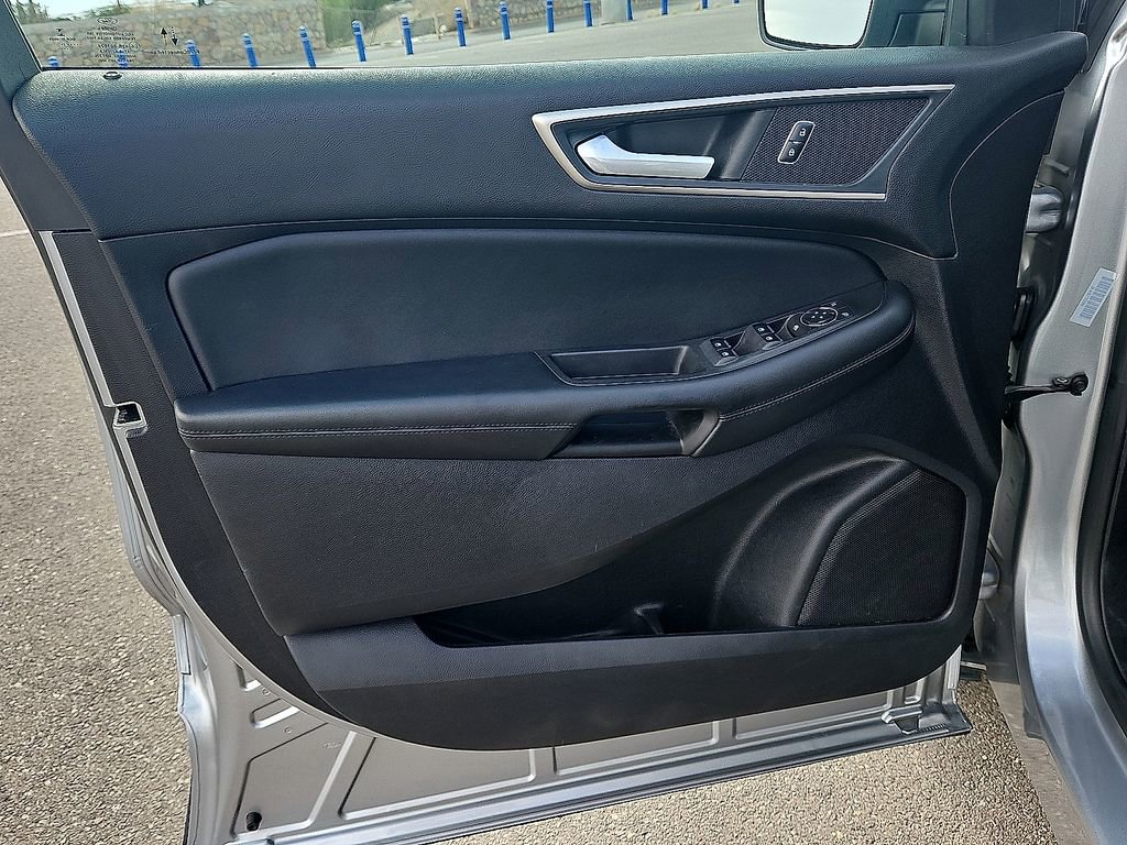 Used 2021 Ford Edge SEL image 18