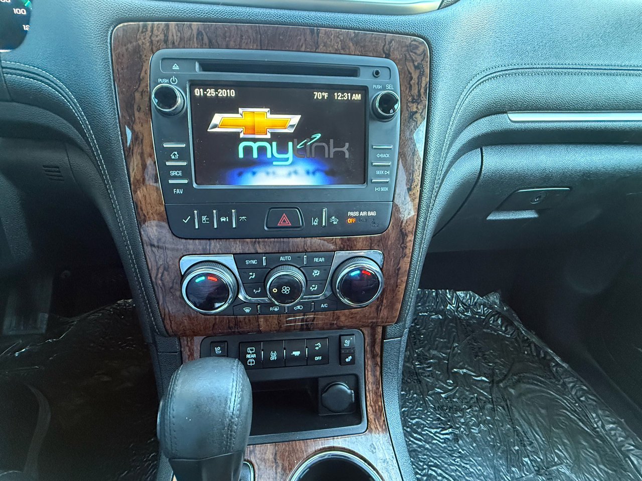 Used 2014 Chevrolet Traverse LTZ w/ LPO, 'HIT The Road' Package image 19