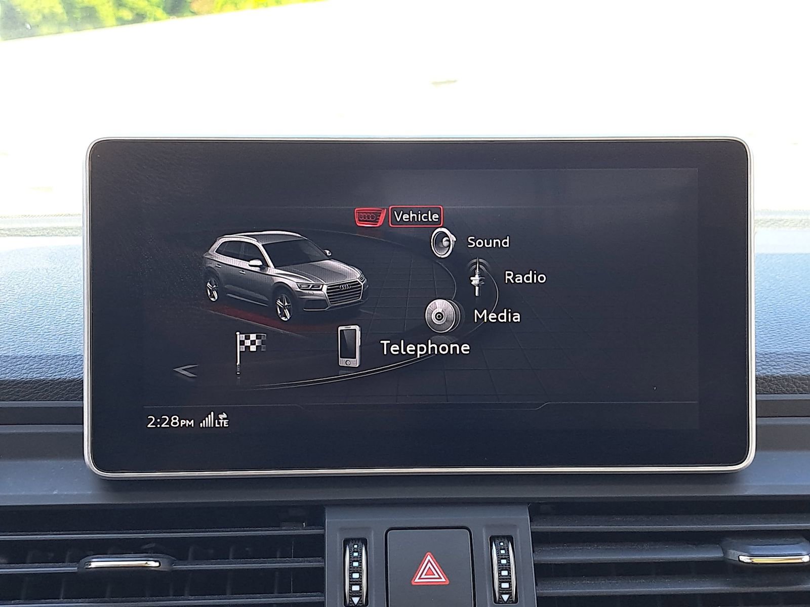 Used 2018 Audi Q5 2.0T Premium Plus w/ Premium Plus Package image 23