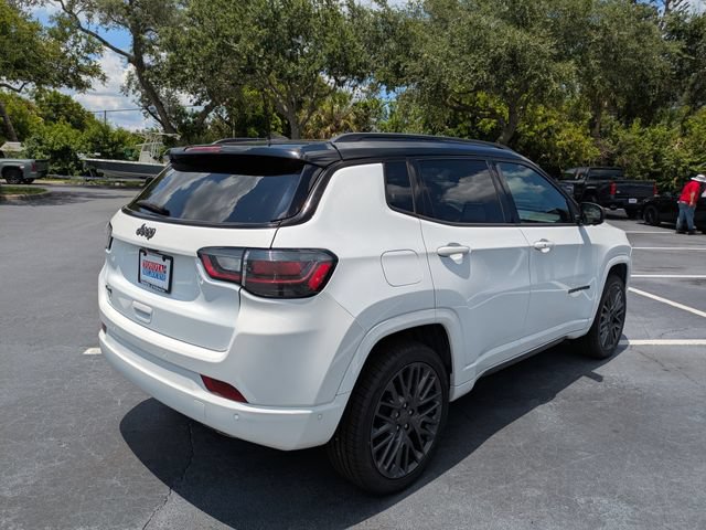 Used 2023 Jeep Compass High Altitude w/ Driver Assist Group I AWD/4WD image 4