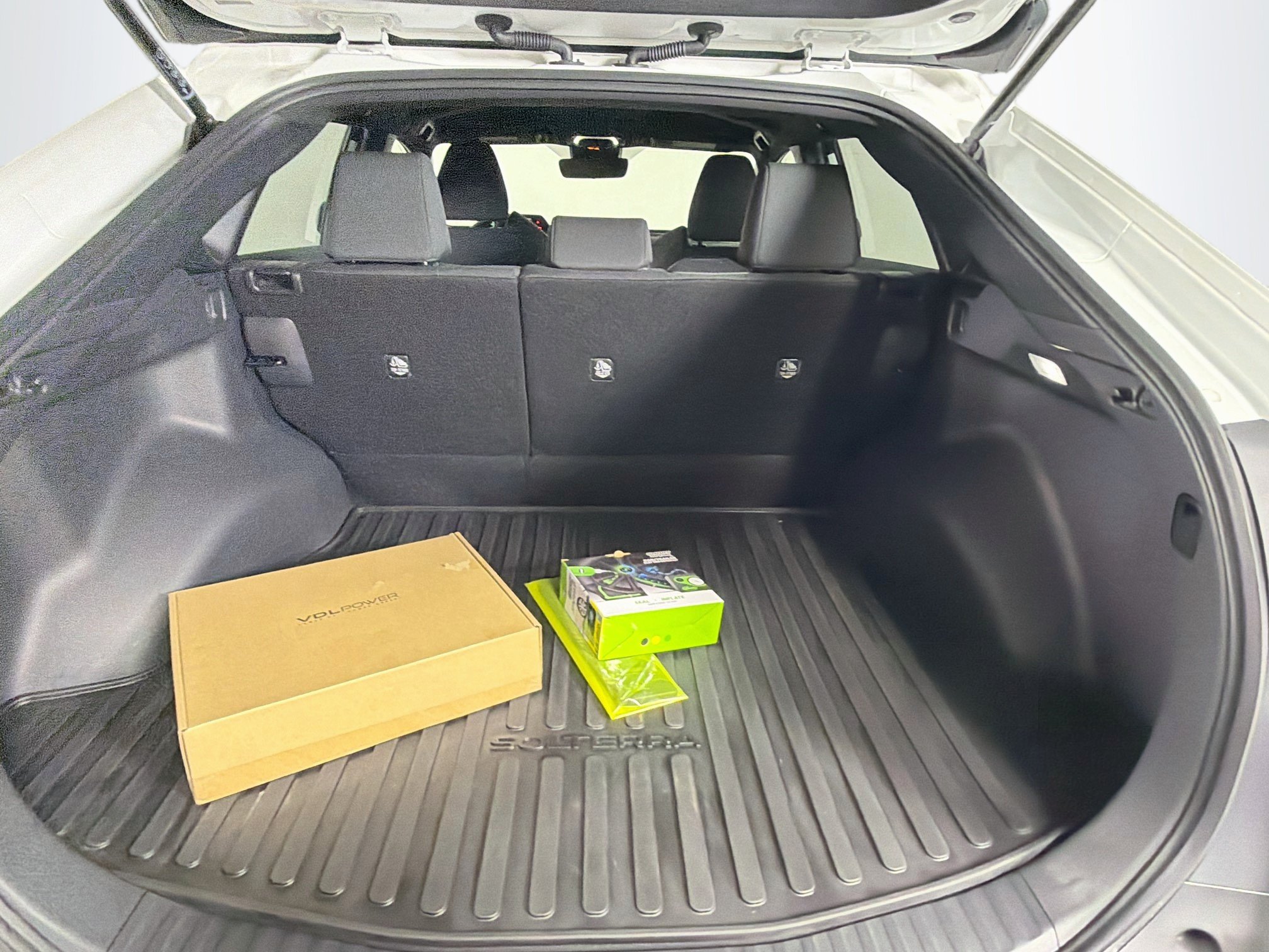 Used 2023 Subaru Solterra AWD image 28