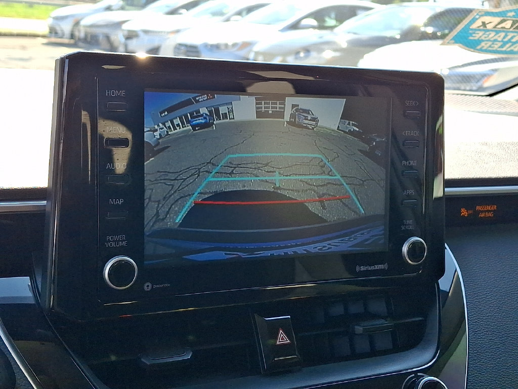 Used 2022 Toyota Corolla LE FWD image 17