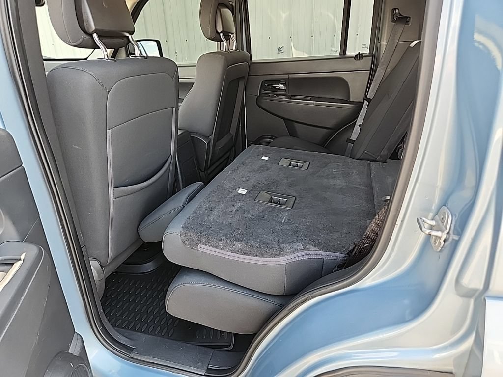 Used 2012 Jeep Liberty Sport w/ Trailer Tow Class III Group AWD/4WD image 28