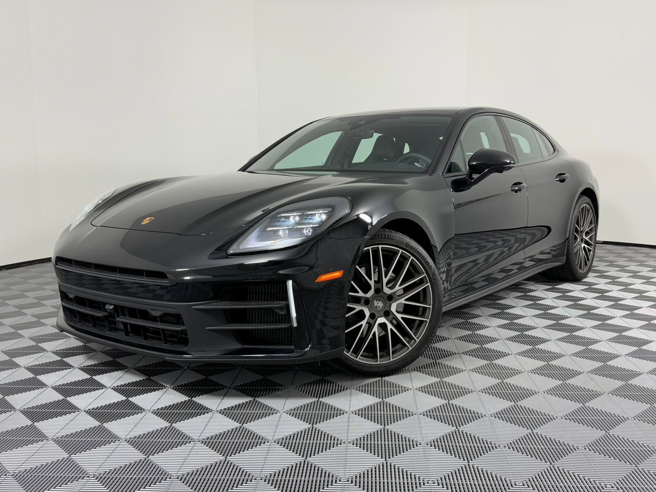 Used 2025 Porsche Panamera