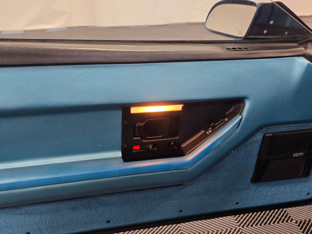 Used 1988 Chevrolet Corvette Convertible image 65