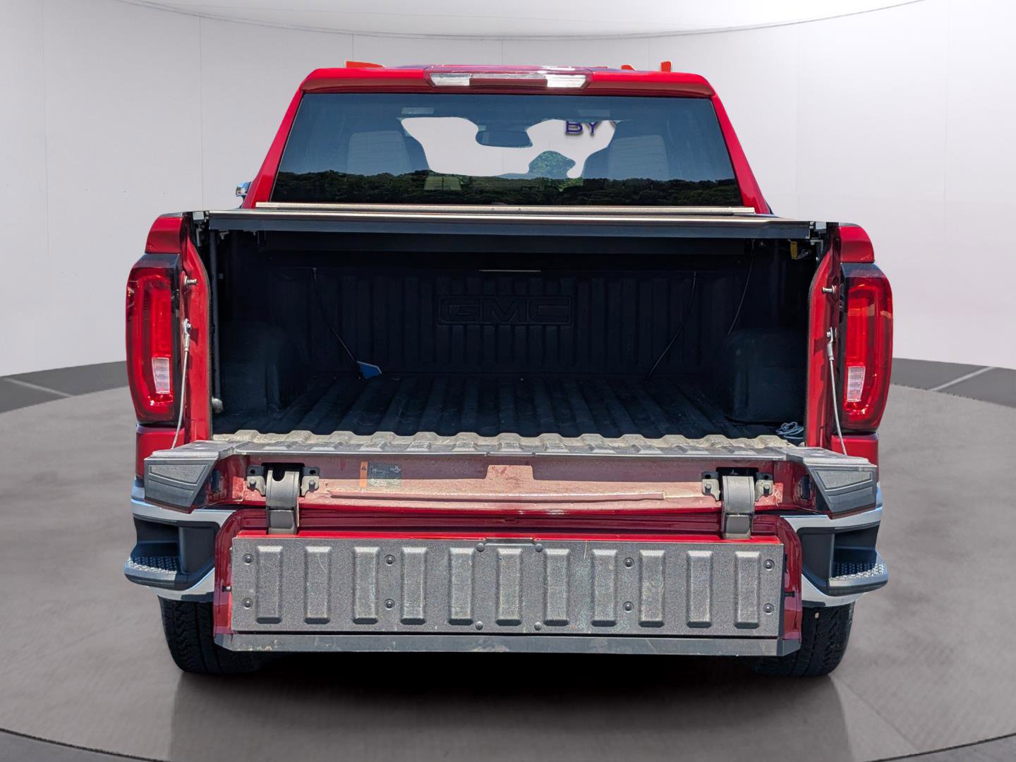 Used 2024 GMC Sierra 1500 SLT w/ SLT Premium Package AWD/4WD image 9