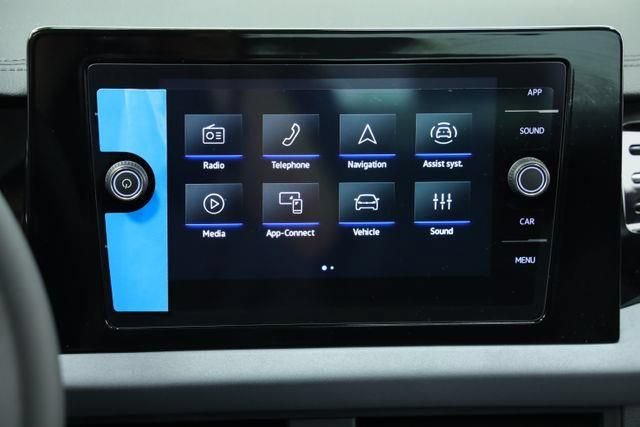 New 2025 Volkswagen Jetta SE FWD image 20