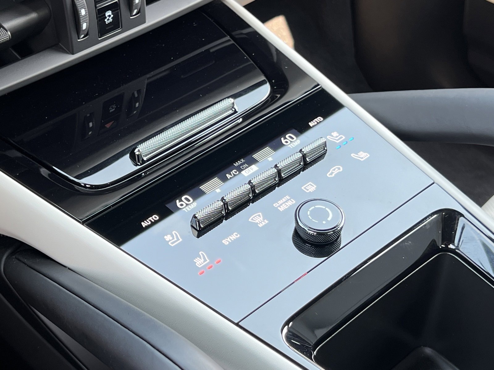 New 2025 Porsche Cayenne S image 28