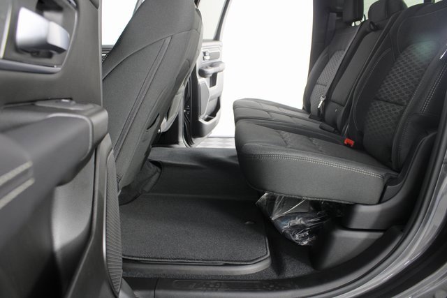 New 2025 RAM 1500 4x4 Crew Cab image 16