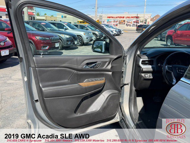 Used 2019 GMC Acadia SLE AWD/4WD image 9
