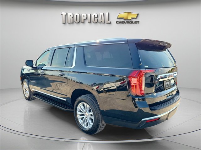 Used 2024 GMC Yukon XL SLT image 3