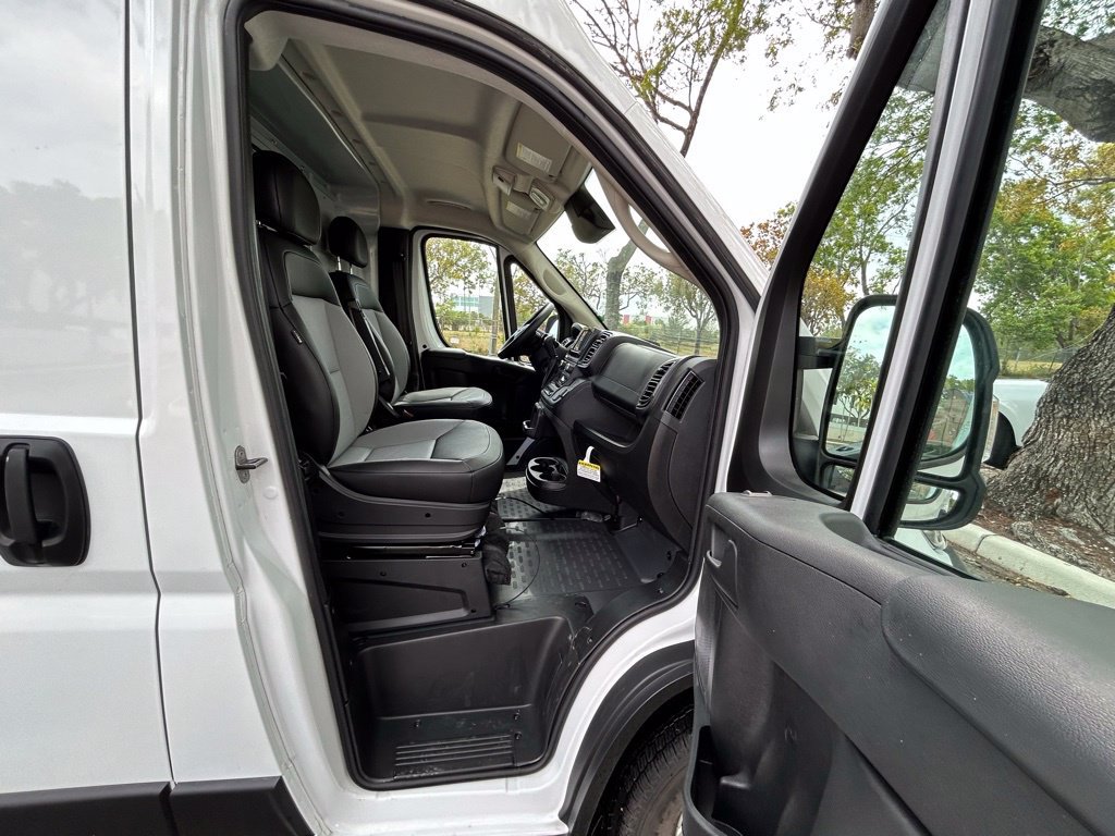 Used 2024 RAM ProMaster 3500 w/ Convenience Group FWD image 21